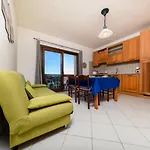 Comodo E Funzionale Vicino Al Mare Lejlighed