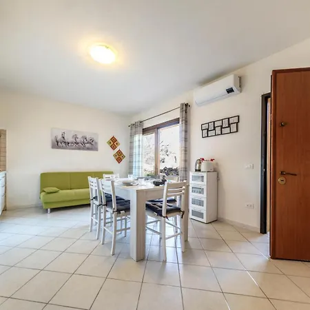 Comodo E Funzionale Vicino Al Mare Appartement